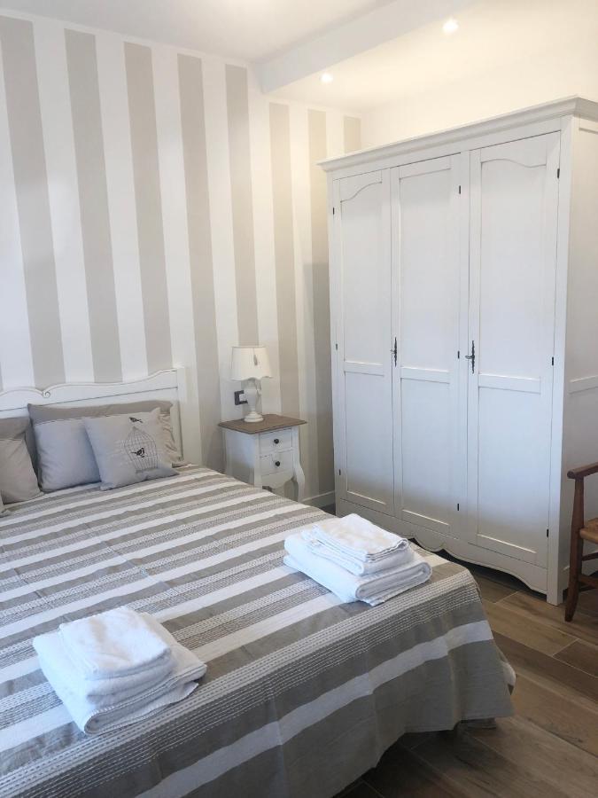La Rosa Bianca Bed & Breakfast Rozzano Exterior foto